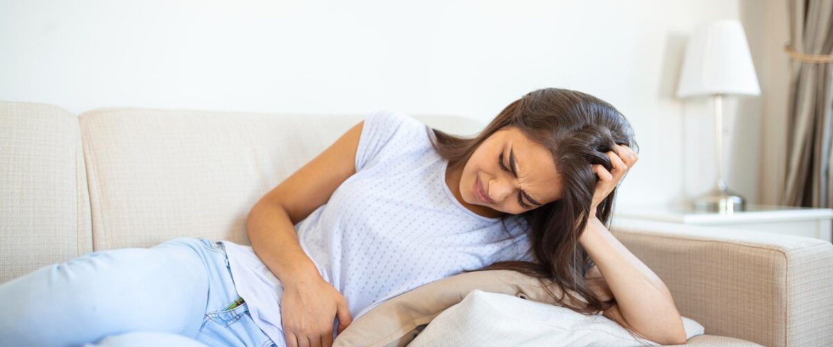 Appendicitis Symptoms Diagnosis Treatment Featured Image